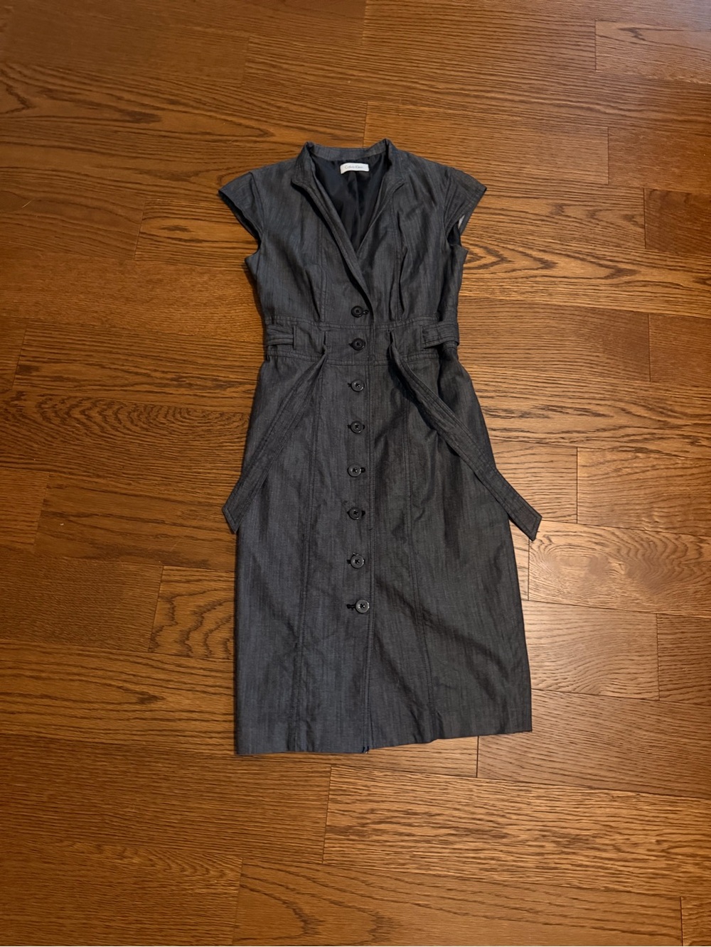 Calvin Klein Charcoal Sleeveless Button-Front Sheath Dress